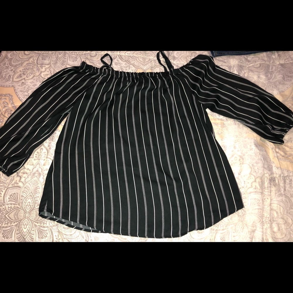 Cute black with white stripes blouse.